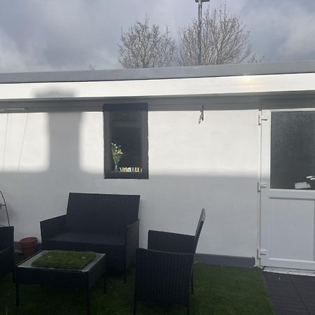 Beautiful Place To Live Near Heathrow Windsor Legoland & Free Parking Onsite Burnham  Kültér fotó