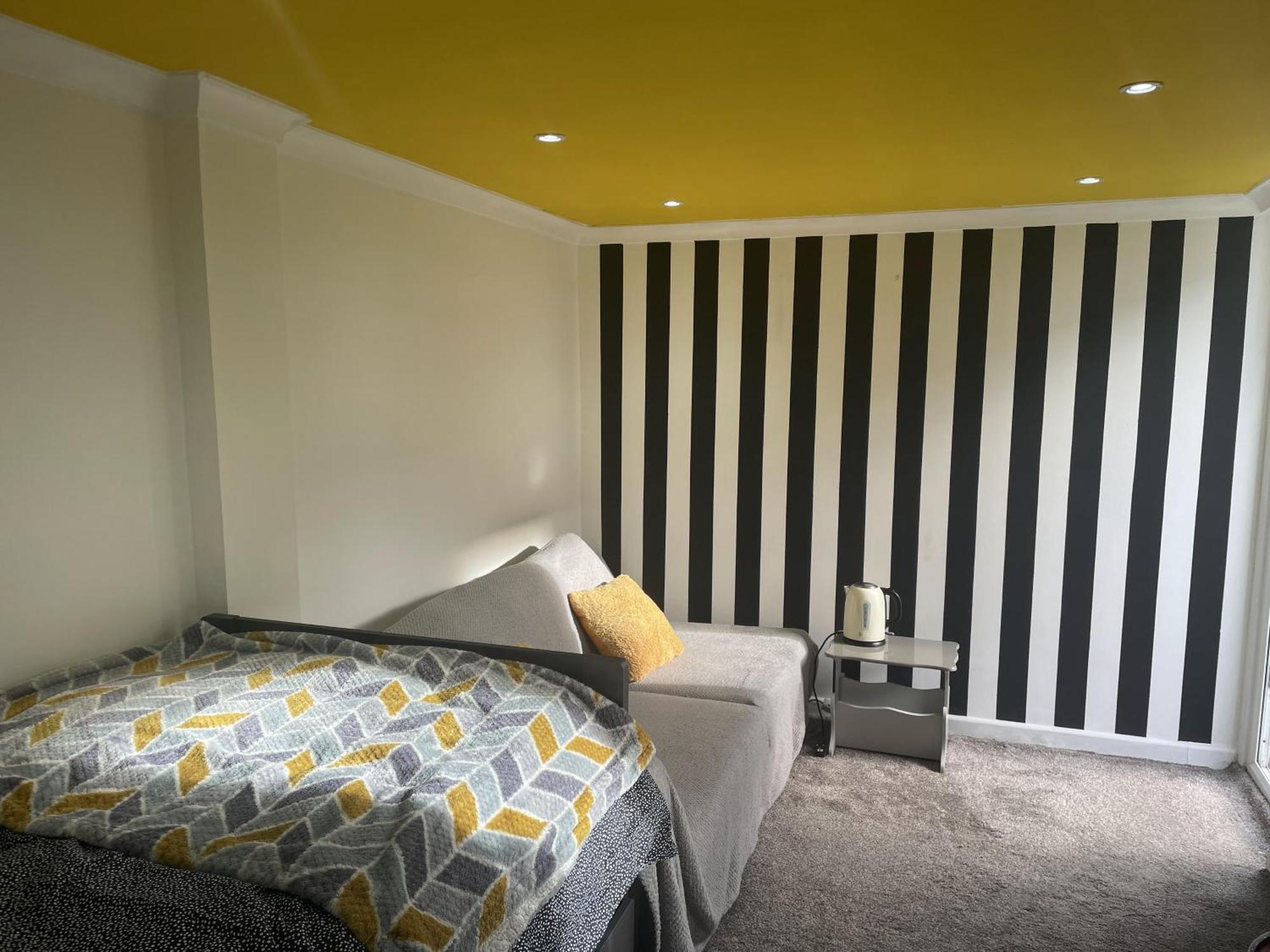 Beautiful Place To Live Near Heathrow Windsor Legoland & Free Parking Onsite Burnham  Kültér fotó